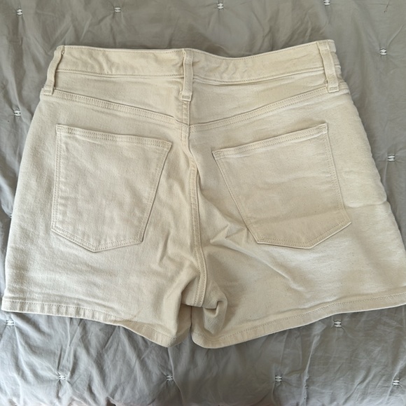 Universal Thread Shorts - Picture 4 of 4